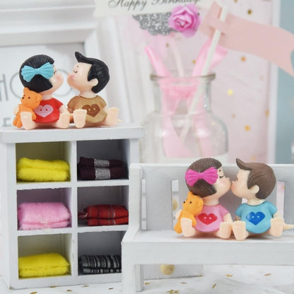 Romantic Kissing Miniature Showpiece for Valentine Day