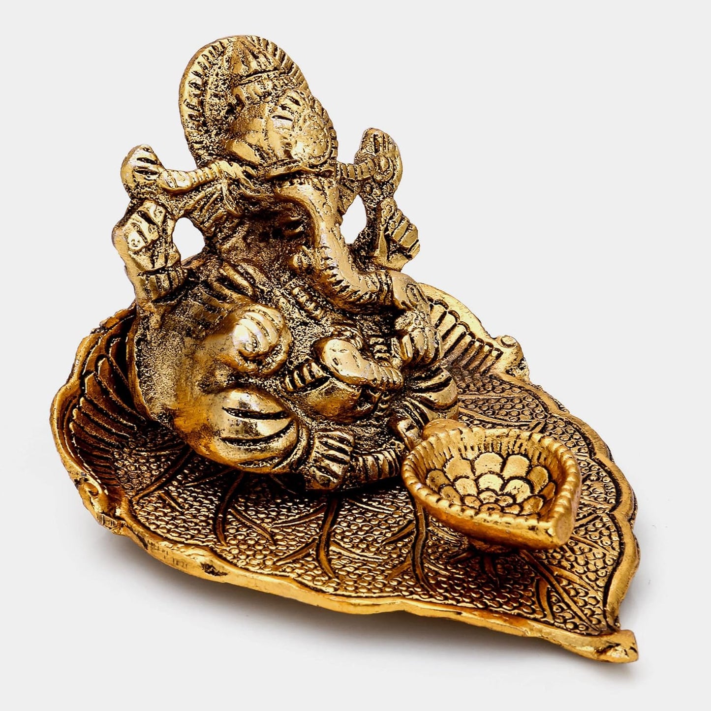 Return Gift Ganesh Idol on Leaf - Lord Ganesha with Diya